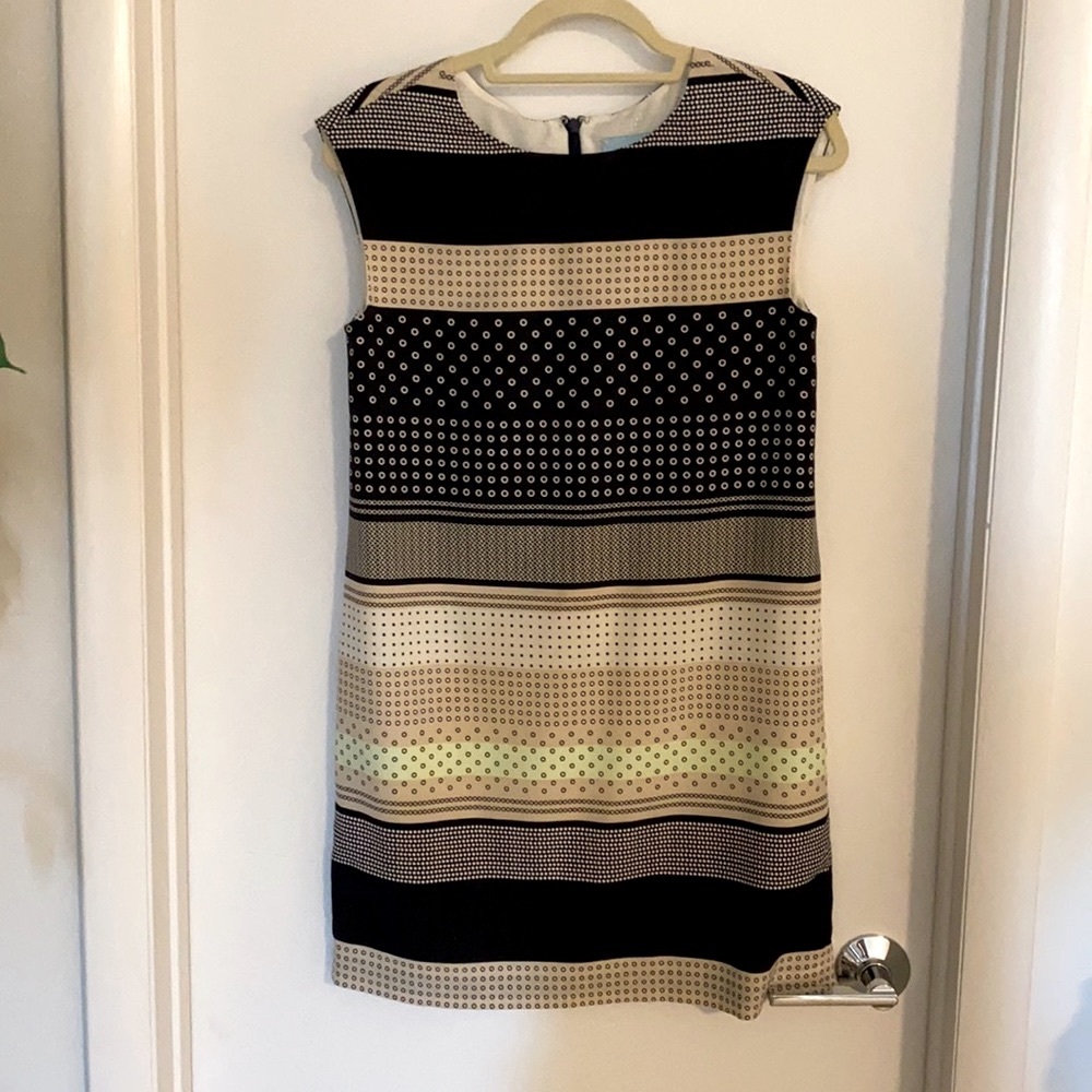 Dot patterned Mini shift dress